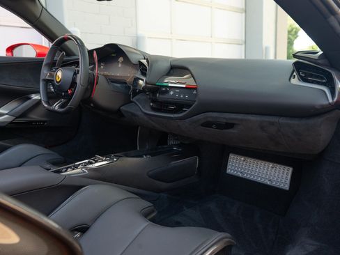 Used 2024 Ferrari SF90 Spider AWD/4WD image 51