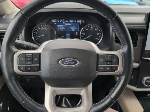 Certified 2024 Ford Expedition XLT RWD image 18