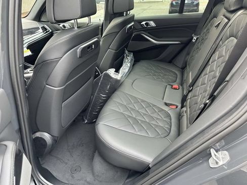 New 2026 BMW X5 xDrive40i w/ M Sport Package AWD/4WD image 8
