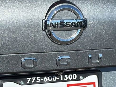 Used 2021 Nissan Rogue S image 28