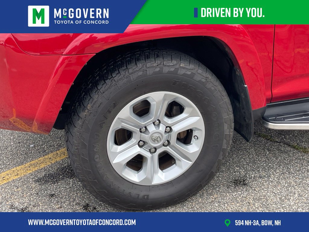 Used 2020 Toyota 4Runner SR5 Premium w/ Moonroof Package AWD/4WD image 9