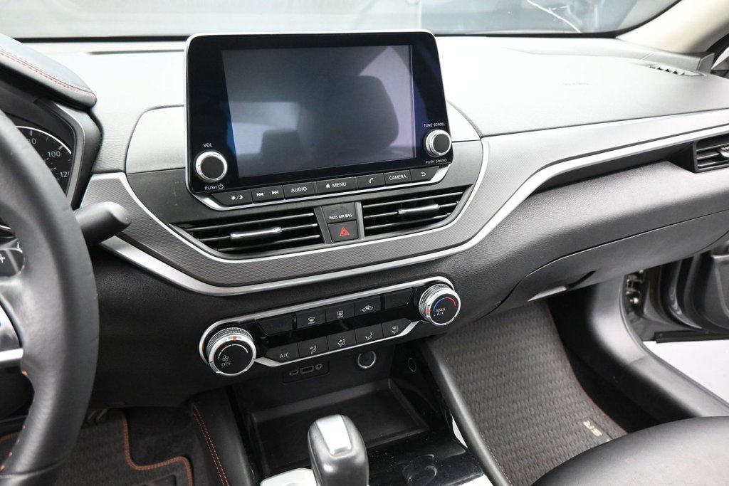 Used 2024 Nissan Altima 2.5 SR FWD image 13