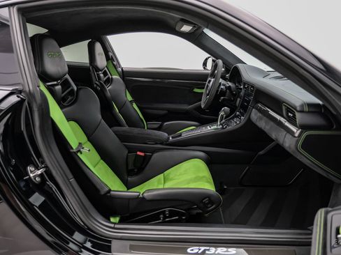 Used 2019 Porsche 911 GT3 RS RWD image 57