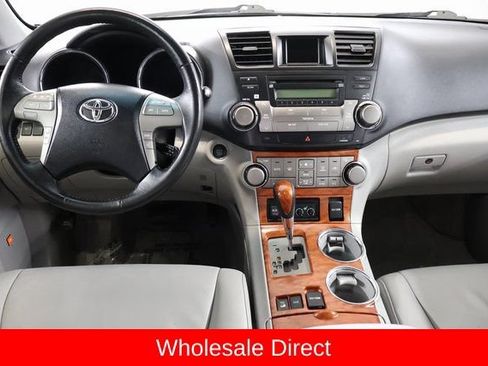 Used 2010 Toyota Highlander Limited AWD/4WD image 15