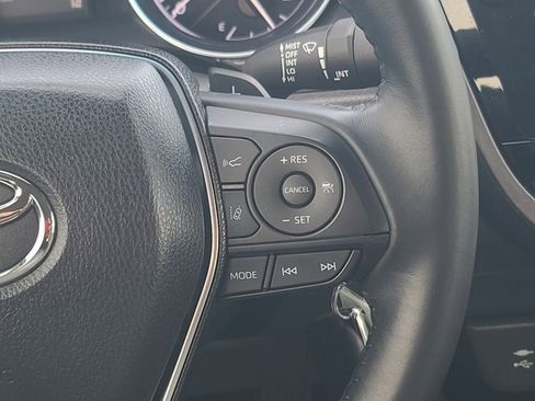 Used 2018 Toyota Camry SE image 22