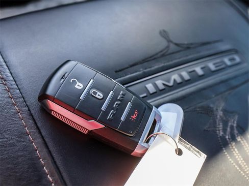 Used 2022 RAM 1500 Limited w/ Body Color Bumper Group image 36