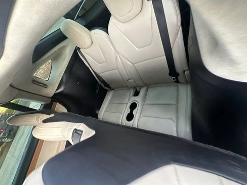 Used 2018 Tesla Model X 75D AWD/4WD image 41