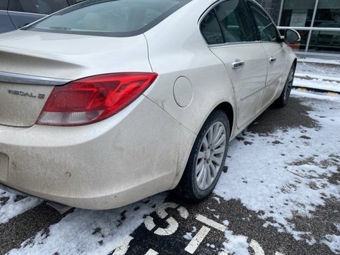 Used 2013 Buick Regal Premium image 9