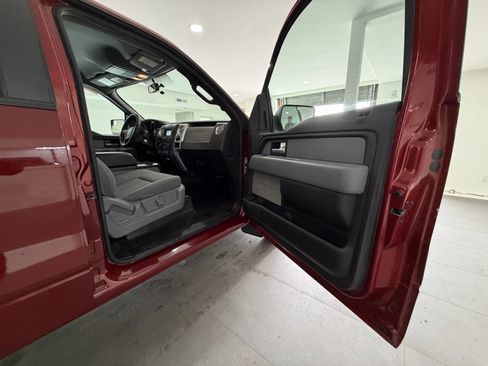 Used 2014 Ford F150 XLT w/ Equipment Group 302A Luxury AWD/4WD image 10