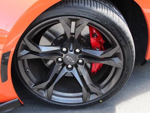 Used 2020 Chevrolet Camaro SS RWD image 47