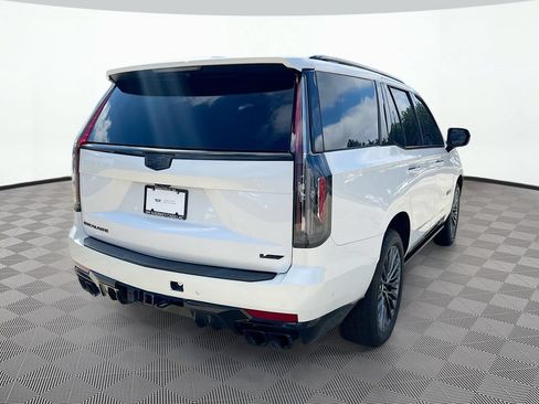 Used 2024 Cadillac Escalade V AWD/4WD image 6