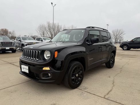Used 2015 Jeep Renegade Latitude w/ Popular Equipment Group AWD/4WD image 2