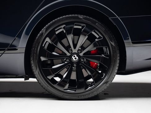 Used 2022 Bentley Flying Spur V8 AWD/4WD image 22