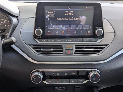 Certified 2025 Nissan Altima 2.5 S image 13