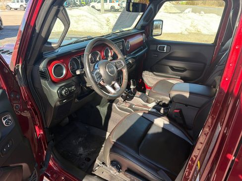 Used 2021 Jeep Gladiator Rubicon image 11