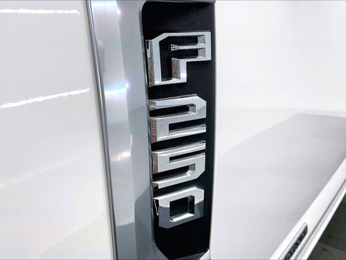 Used 2019 Ford F250 Limited image 31