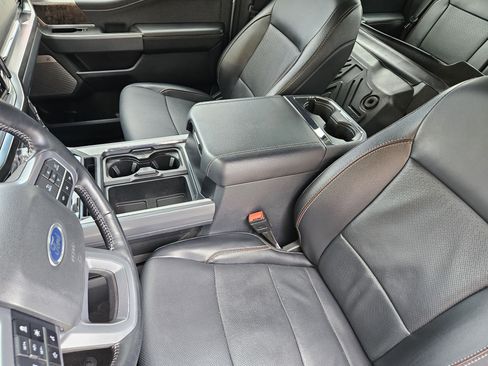 Used 2024 Ford F250 Lariat w/ Lariat Ultimate Package image 20