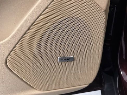 Used 2017 Cadillac XT5 FWD image 16