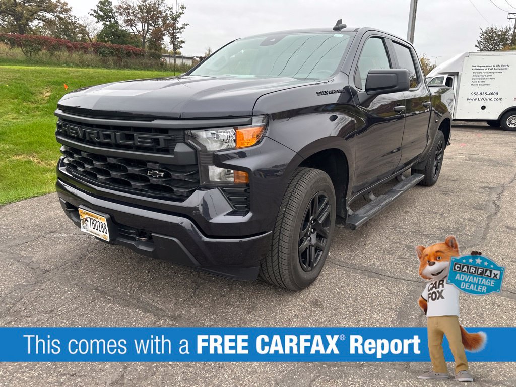 Used 2023 Chevrolet Silverado 1500 Custom w/ LPO, Dark Essentials Package AWD/4WD image 2
