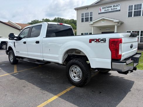 Used 2017 Ford F250 4x4 Crew Cab Super Duty image 9