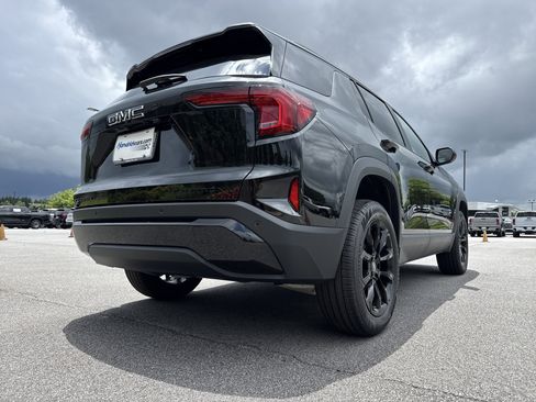 New 2026 GMC Terrain Elevation w/ Black Edition FWD image 10