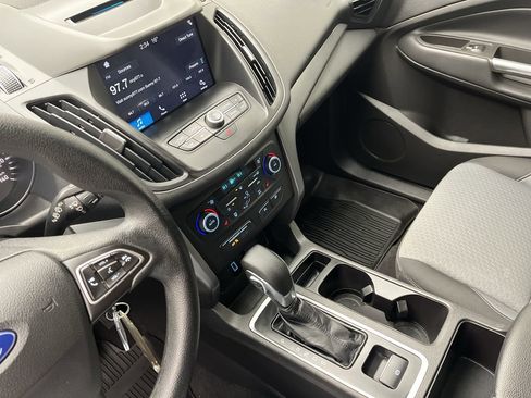 Used 2018 Ford Escape SE w/ SE Sync 3 Package image 16