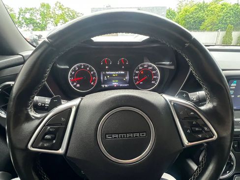 Used 2016 Chevrolet Camaro LT RWD image 18