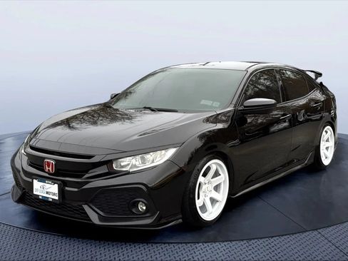 Used 2018 Honda Civic Sport image 1