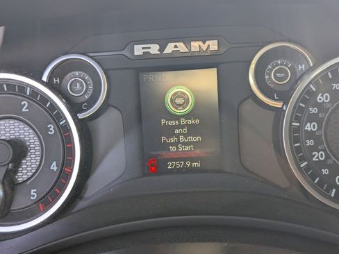 Used 2024 RAM 3500 Big Horn image 31