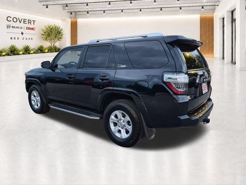 Used 2015 Toyota 4Runner SR5 Premium RWD image 8