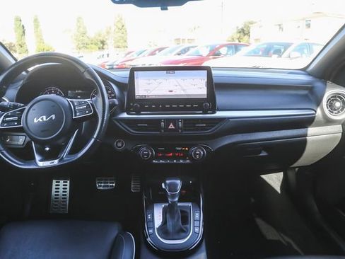 Used 2023 Kia Forte GT-Line w/ GT-Line Premium Package image 13