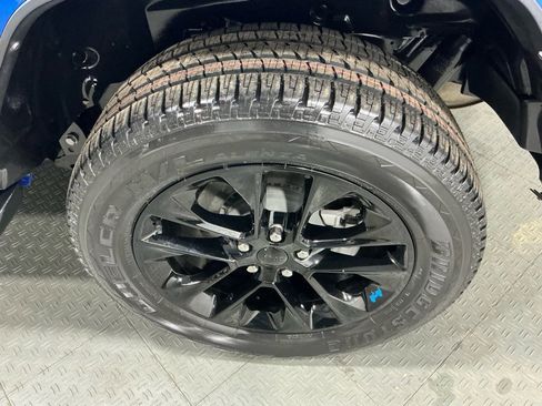 Used 2022 Jeep Wrangler Unlimited Sahara image 57