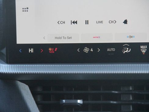 Certified 2025 Ford Explorer ST-Line image 22