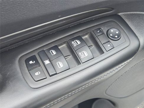 Certified 2024 Dodge Durango SXT RWD image 24