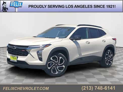 New 2026 Chevrolet Trax RS w/ Driver Confidence Package FWD image 1