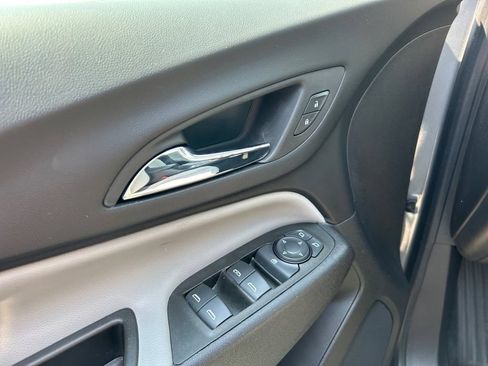 Used 2023 Chevrolet Equinox LT w/ Driver Convenience Package FWD image 29
