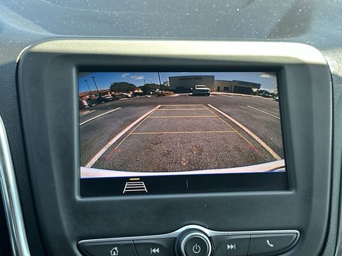 Used 2020 Chevrolet Equinox LT w/ Driver Convenience Package image 27