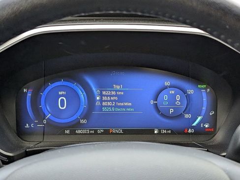 Used 2020 Ford Escape Titanium w/ Titanium Premium Package 2.0 image 32