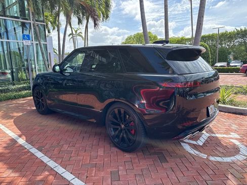 Used 2023 Land Rover Range Rover Sport First Edition image 6