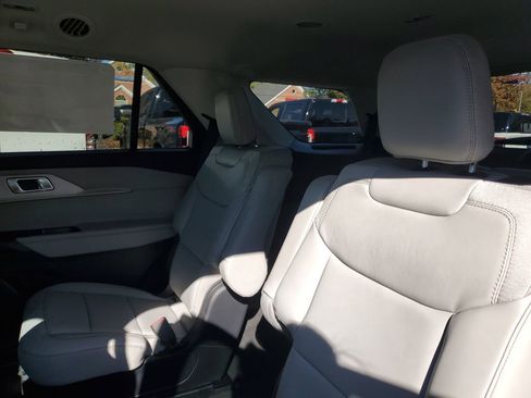 New 2026 Ford Explorer Active w/ Active Comfort Package image 23