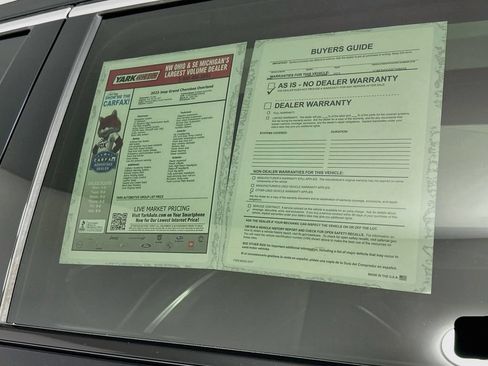 Certified 2023 Jeep Grand Cherokee Overland w/ Luxury Tech Group IV AWD/4WD image 16