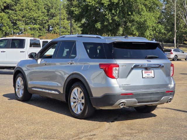 Certified 2024 Ford Explorer Limited w/ Limited Technology Package RWD image 6
