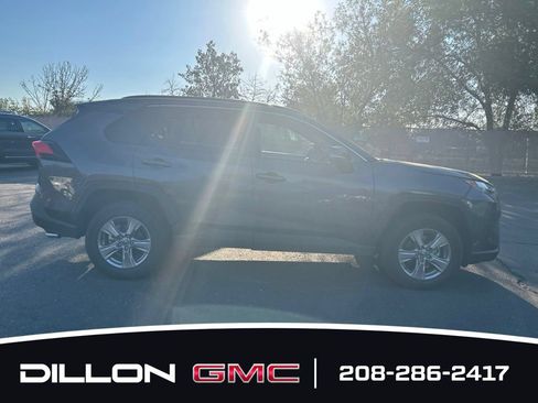 Used 2025 Toyota RAV4 XLE AWD/4WD image 21