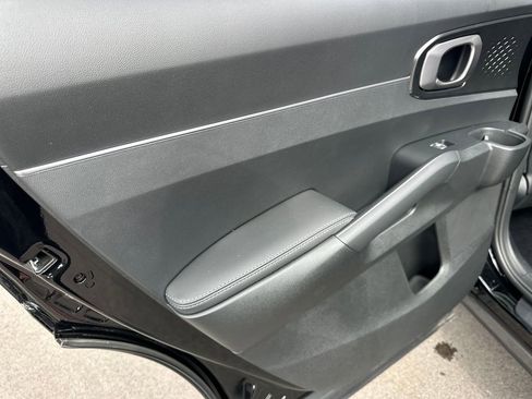 New 2025 Kia Sorento EX image 14