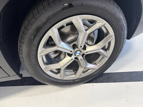 Used 2024 BMW X3 xDrive30i w/ Convenience Package AWD/4WD image 12