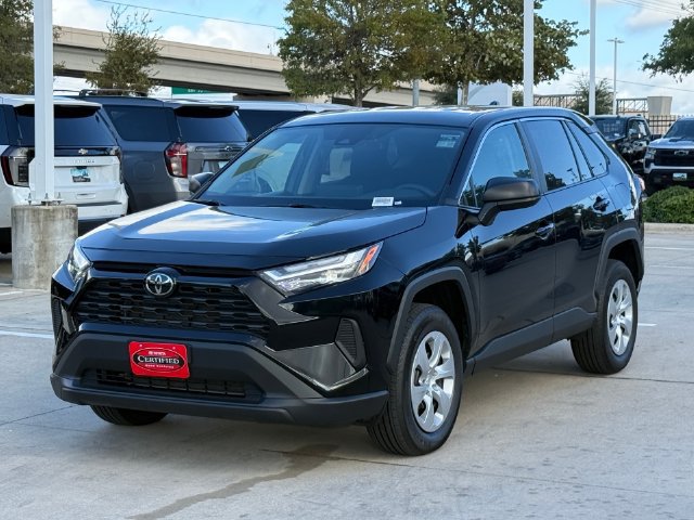 Used 2025 Toyota RAV4 LE AWD/4WD image 9