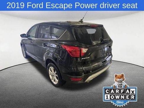 Used 2019 Ford Escape SE image 14