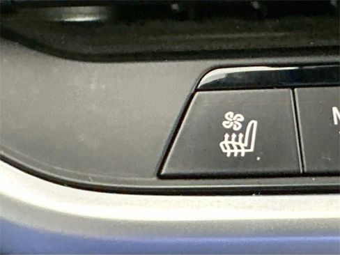 Used 2023 BMW X6 M Competition image 17