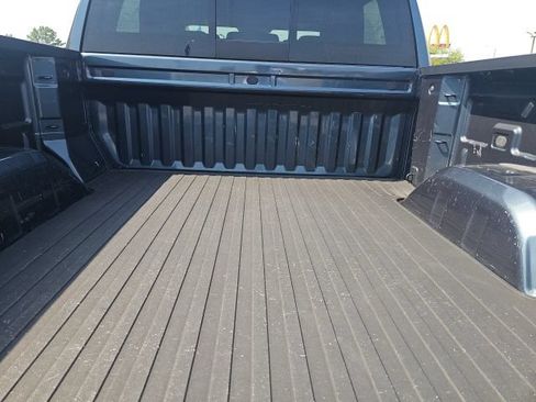 Used 2019 GMC Sierra 1500 SLT RWD image 10