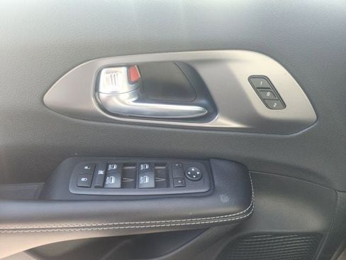 New 2026 Chrysler Pacifica Select w/ S Appearance Package FWD image 16